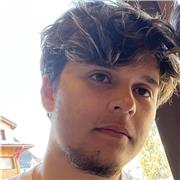 Ancien élève du lycée notre dame de Boulogne donnant des cours de mathématiques.
Note au bac: 20